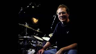 Vinnie Colaiuta  Abe Laboriel with TSquare  Friendship 2000 [upl. by Suqram878]