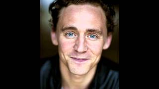 The Red Necklace  Read by Tom Hiddleston  CD 2 Track 15 [upl. by Fitz]