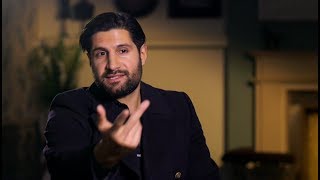 Kayvan Novak quotFonejackerquot on Arnies Greatest Ever Stunts [upl. by Ecinnaj286]