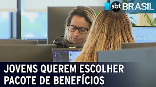 Jovens candidatos a emprego elevam exigências por benefícios  SBT Brasil 161223 [upl. by Alohcin]