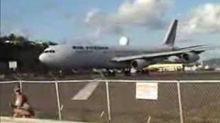 planes landing at princess juliana international airport [upl. by Nilrev]