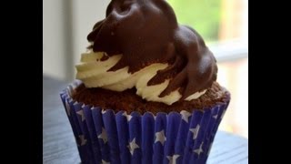 Recette des Cupcakes ChocolatVanille nappés de chocolat  Williams Kitchen [upl. by Sieracki]