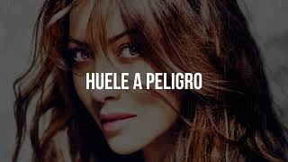 Huele a peligro  Myriam Hernandez letralyrics [upl. by Khajeh]