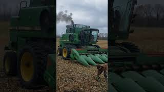 John Deere 8820 Combine Cold Start farmharvest combine johndeere coldstart [upl. by Orme]