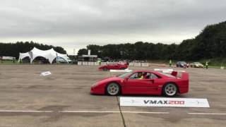 Auto Vivendi  Vmax200 Ferrari F40 VS Lamborghini Countach [upl. by Yetsirhc]