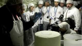 La salatura del Pecorino Romano DOP nelle grotte Brunelli a Prima Porta [upl. by Vivyanne]