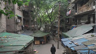 Chinas Urban Village Walk Exploring the life of the quotbottom of societyquot Yeshuigou野水沟Chongqing・4K [upl. by Noled120]