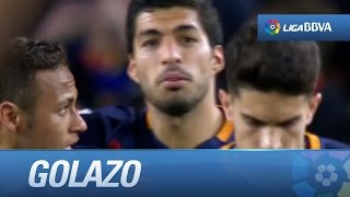 Golazo de Luis Suárez 40 FC Barcelona  Real Betis [upl. by Akeber]