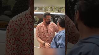 Sanjay Dutt क्या देख के हैरान हो गए sanjaydutt [upl. by Animahs]