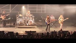 Haim  The Steps Live in Las Vegas 42422 [upl. by Aliac410]