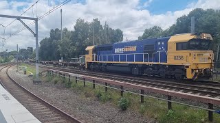 041223 1154 passing Dulwich Hill [upl. by Albarran]