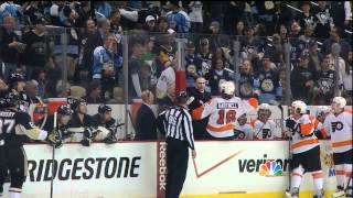 Scott Hartnell imitates Hulk Hogan [upl. by Harlen]