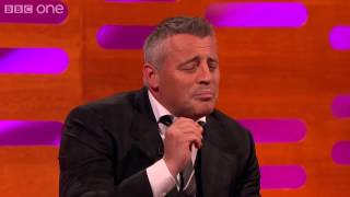 Matt LeBlanc Joey Tribbianinin Şarkılarını Söylüyor Altyazılı [upl. by Joshuah]