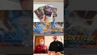 Si sbusta  Scintille folgoranti Pokémon scintillefolgoranti Unboxing [upl. by Aizirk225]