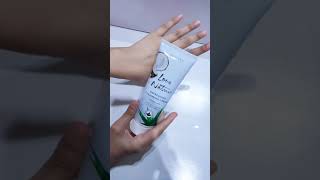 ORIFLAME LOVE NATURE REFRESHING CLEANSING CREAM  PRODUCT REVIEW  BRAND REVIEWS [upl. by Rdnaskela]