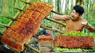 Wilderness Cooking Skill  SlowRoasted Pork Belly Hot Garlic Recipe Eating So Crispy Gordon Ramsay [upl. by Tonjes]