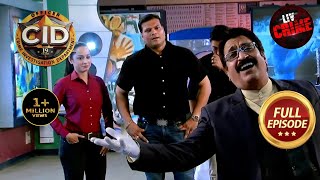 Forensic Lab में अचानक क्यों गाना गाने लगे Dr Salunkhe  CID  Crime Hour13 Nov 2023Full Episode [upl. by Gulick]