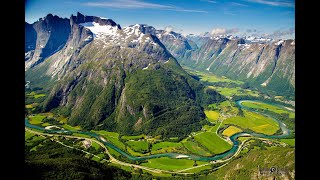 Hiking Romsdalseggen Åndalsnes I 4K 60fps HDR ULTRA HD [upl. by Wyatt]