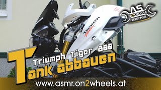 ➤ TANK ABBAUEN TRIUMPH TIGER 800 UND XC [upl. by Issej]