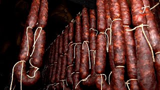 Estos son los chorizos al estilo de la abuela que triunfan en Burgos  El campo al día [upl. by Annairb]