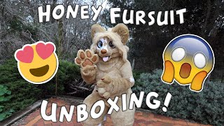 Skyehigh Studios Fursuit Unboxing Honey [upl. by Deerdre]