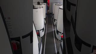 AVIANCAS B7878 BUSINESS CLASS SEAT [upl. by Iztim]