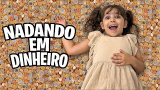 ABRI O COFRE DA MINHA FILHA ADOTIVA ELA ESTÁ RICA [upl. by Danni]