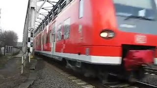 BR ET 425 DB RegioZug schnell und langsam auf der Rollbahn [upl. by Asirb]