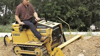 Struck  MAGNATRAC RS1000  Mini Bulldozer for Home Owners [upl. by Reba]