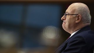 Ue si dimette il Commissario al Commercio Phil Hogan a causa del quotGolfgatequot [upl. by Bethesde]