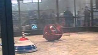 Towering Inferno vs Typhoon 2 RoboGames 2005 [upl. by Blisse]