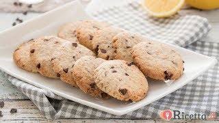 Biscotti integrali con gocce di cioccolato  Ricettait [upl. by Drofliw34]