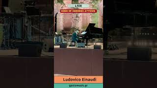 Ο Ludovico Einaudi στη συναυλία του στο Ηρώδειο einaudi live [upl. by Merry304]