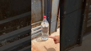 Pon una botella de agua en la entrada de tu casa y lo que pase te sorprenderá😱dicastrucoslimpio [upl. by Paderna88]