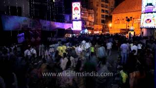 Crowds come and crowds go At the Durga Puja pandal in Kolkata [upl. by Aisereht423]