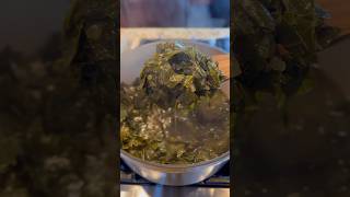 The Easiest Collard Green Recipe 🥬 foodie food shorts [upl. by Brunella839]