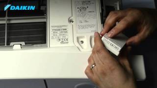 Tutoriel installation de la carte Wifi sur le mural Daikin Emura [upl. by Cida580]