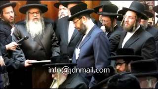 Satmar Rebbe R Zalman Leib amp Others  Levaya Of Rabbi Spitzer Of Cong Or Hachaim  Teves 5774 [upl. by Sachi836]