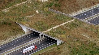 Nederland van boven  quotOnderwegquot [upl. by Tekcirk]