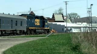 CSX Geometry Train in Deshler OH [upl. by Gnanmas]