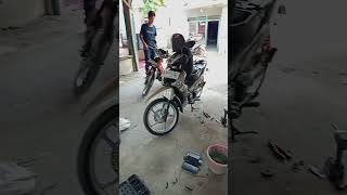 Bengkel LasampSipilservise mesin gerinda motor Suzuki SatriaYamaha Vega newdan Honda Supra X 125 [upl. by Ertemed816]