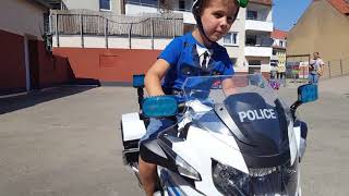 Fun KidCars  BMW Polizei Motorrad  Kinder Elektromotorrad [upl. by Zrike]