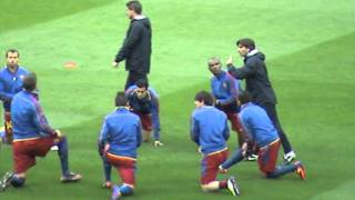 Champions League Final 2011 Barcelona vs Manchester United Teams warming up [upl. by Rabbaj]