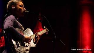 Lianne La Havas  Everything Everything  Live au Jamel Comedy Club  Adnsoundcom [upl. by Roderick]