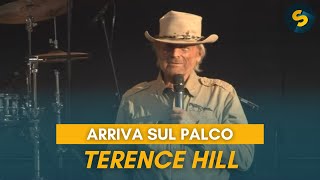 Annibale canta la sua colonna sonora de quotLo chiamavano Trinitàquot e sul palco arriva Terence Hill [upl. by Zetniuq190]