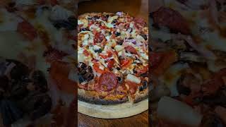 Pizza at the Canungra Hotel food Pizza [upl. by Nevai]