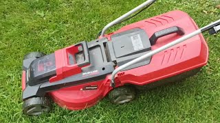 232 sfalcio lerba con un mini rasaerba Einhell a batteria brushless [upl. by Ehc]