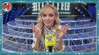 Justine Mattera la gaffe che svela un segreto di pulcinella in Tale e Quale [upl. by Roleat]