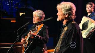 Joan Baez amp Kris Kristofferson  20111107  The Late show with David Lettermanmpg [upl. by Rehsa]