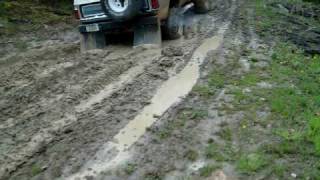 1978 Dodge Ramcharger 440 big block stomping on the gas in mud [upl. by Kohl]